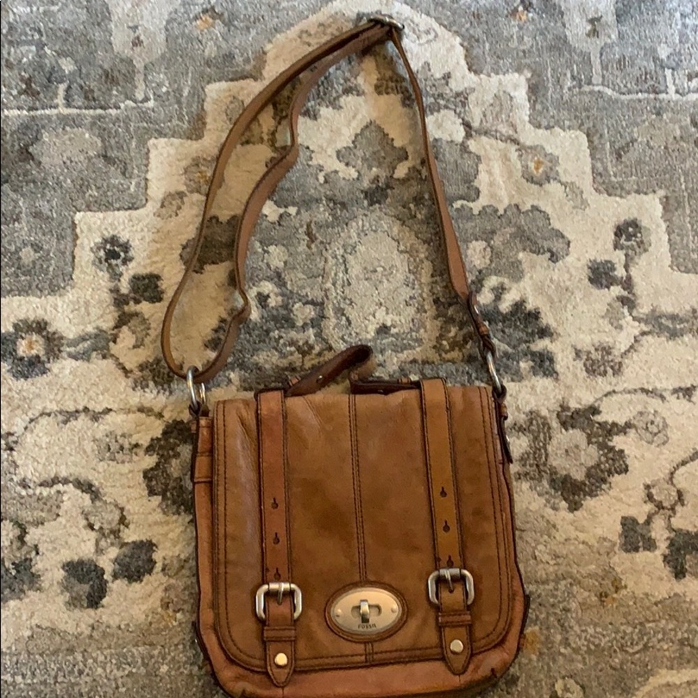 ✨Fossil Messanger Bag